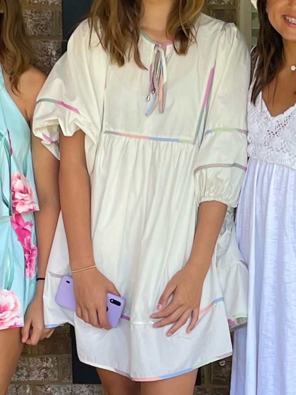 Boutique mini dress with puff sleeves - Picture 3 of 3